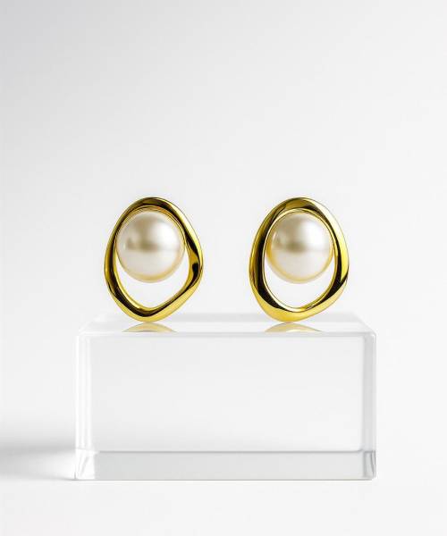 Divine Pearl Earrings